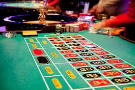 Antarmuka aplikasi pokerhebat menampilkan opsi pembayaran DANA, OVO, dan GoPay